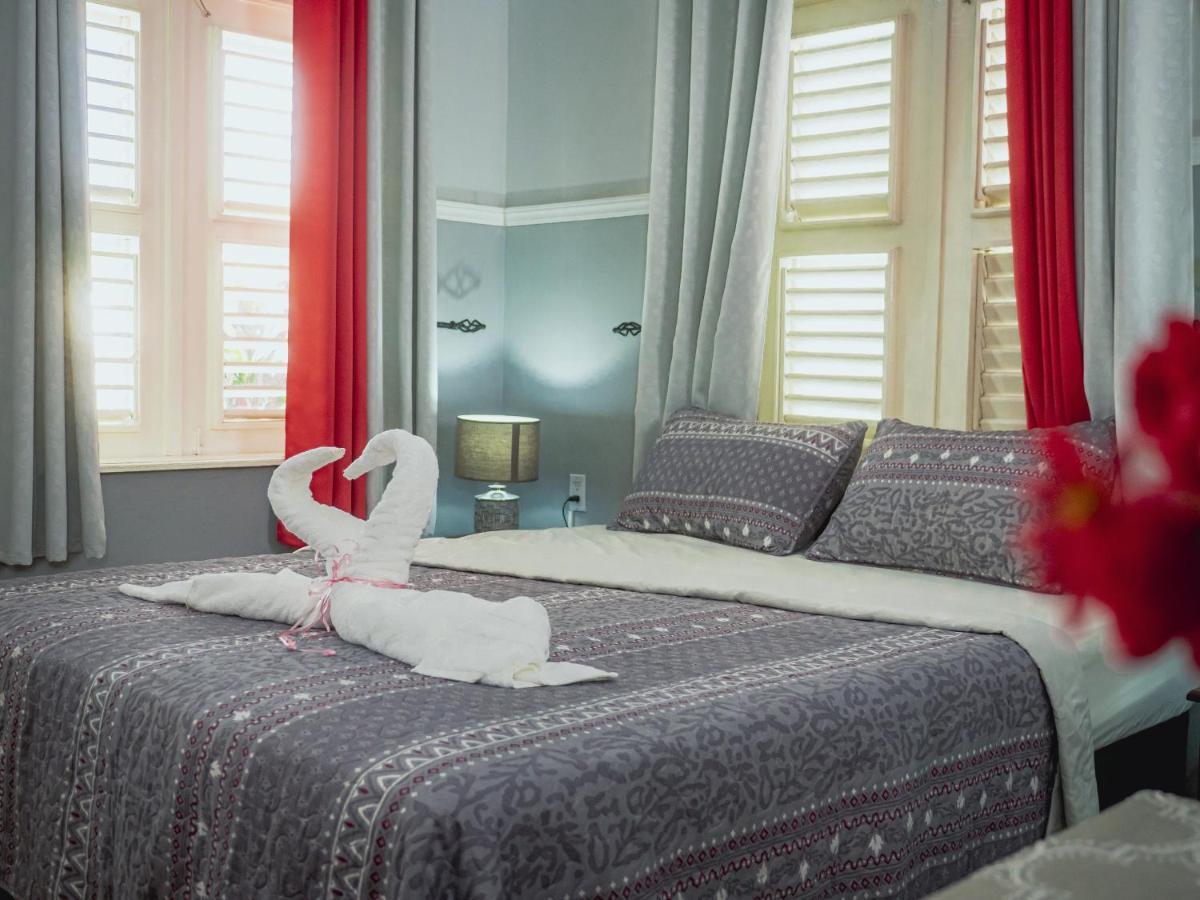 The Time Apartments Curacao Willemstad Esterno foto